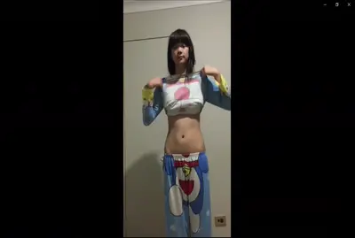 หลุดไทยทางบ้าน ปลุกน้องสาวมาเย็ดกลางดึก ตอนพ่อแม่ไปต่างจังหวัด แอบเย็ดน้องสาววัยใส ยัดควยเข้าปากแล้วพลิกตัวซอยจนเสียวแล้วชักมาแตกใส่ปาก